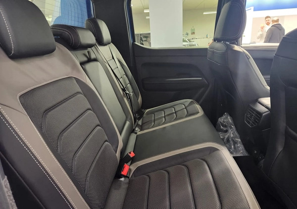 Volkswagen Amarok cena 278427 przebieg: 5, rok produkcji 2023 z Myślibórz małe 106